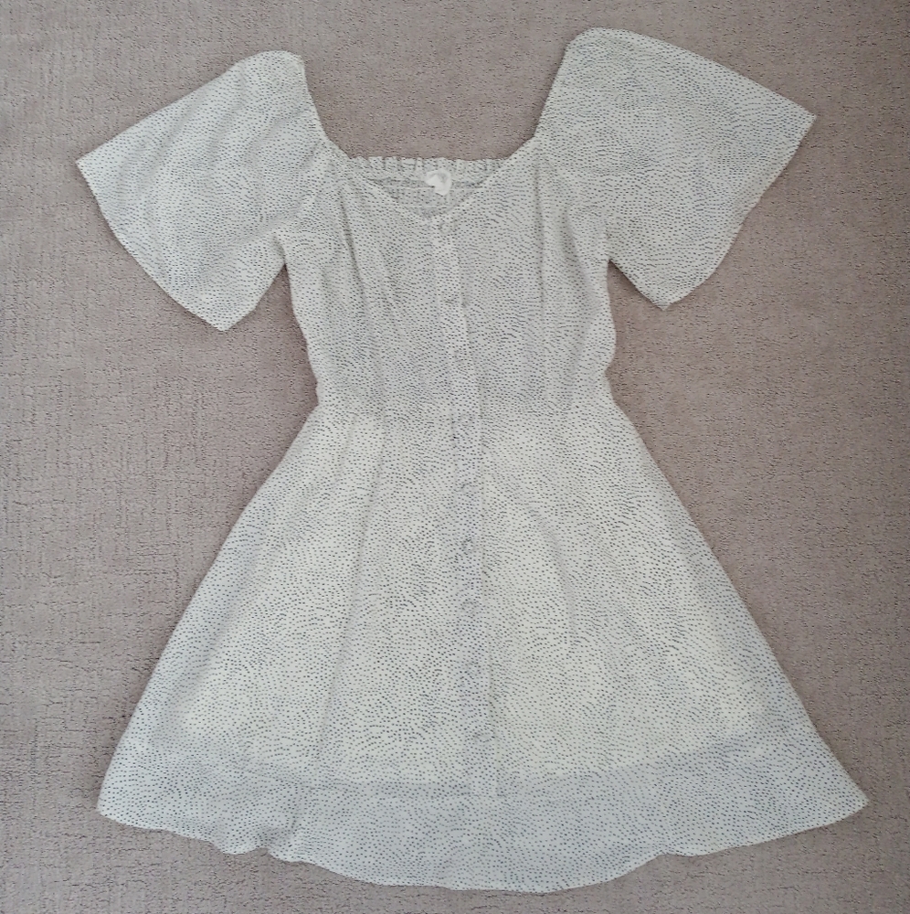 Women's Sienna Sky White Dress with Black Polkadot, size Small